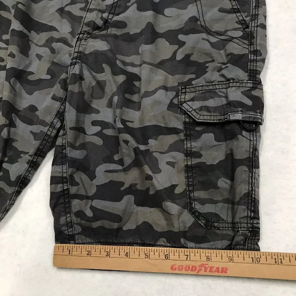 LEE Extreme Motion Performance Cargo Shorts Men 32 Green Camo